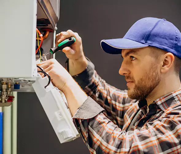 Expert Plumber for Tankless Water Heater Maintenance in Lauderhill, FL: Schedule Professional Maintenance Services with Us