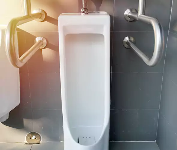 Expert Urinal Installation in Lauderhill, FL: Schedule Reliable Plumbing Services with Us